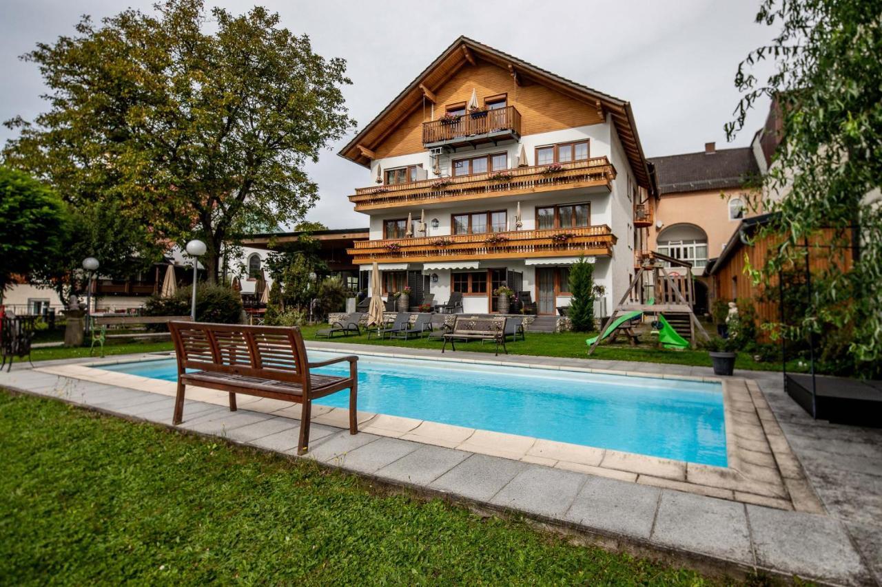 Landgasthof Moser & Restaurant Bootshaus Windorf  المظهر الخارجي الصورة